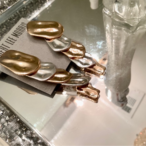 Beautiful statement earrings - Picture 2 of 3